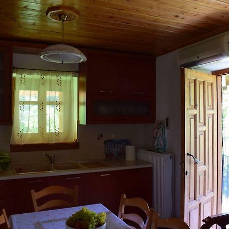 Holiday Home Dionysis ホレフト エクステリア 写真