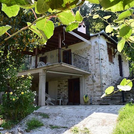Holiday Home Dionysis ホレフト エクステリア 写真